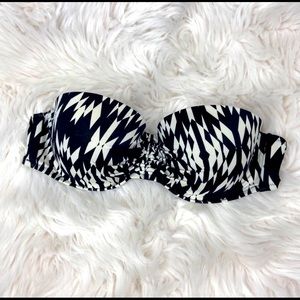 Victoria Secret Geometric Strapless Swim Top 36C